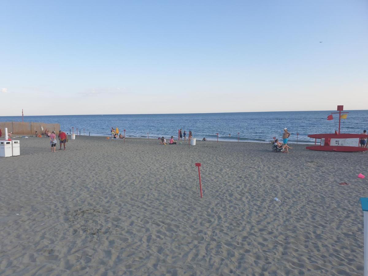 Апартаменти Trilocale Lido Di Roma Лідо-ді-Остія Екстер'єр фото