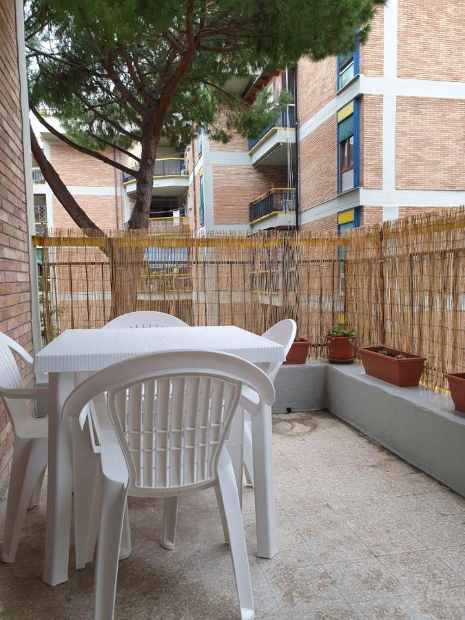 Апартаменти Trilocale Lido Di Roma Лідо-ді-Остія Екстер'єр фото