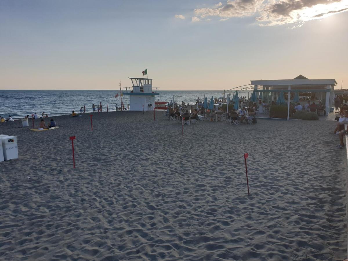 Апартаменти Trilocale Lido Di Roma Лідо-ді-Остія Екстер'єр фото