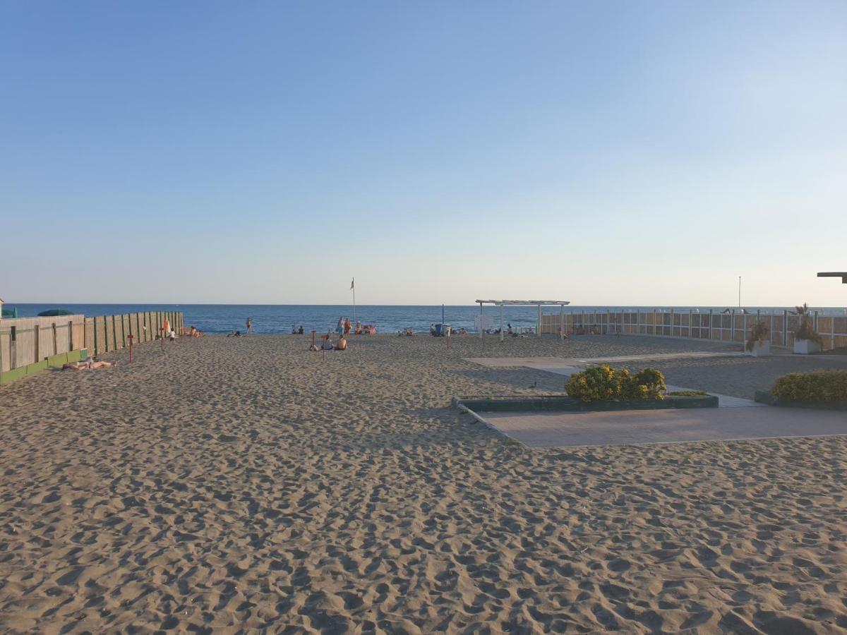 Апартаменти Trilocale Lido Di Roma Лідо-ді-Остія Екстер'єр фото